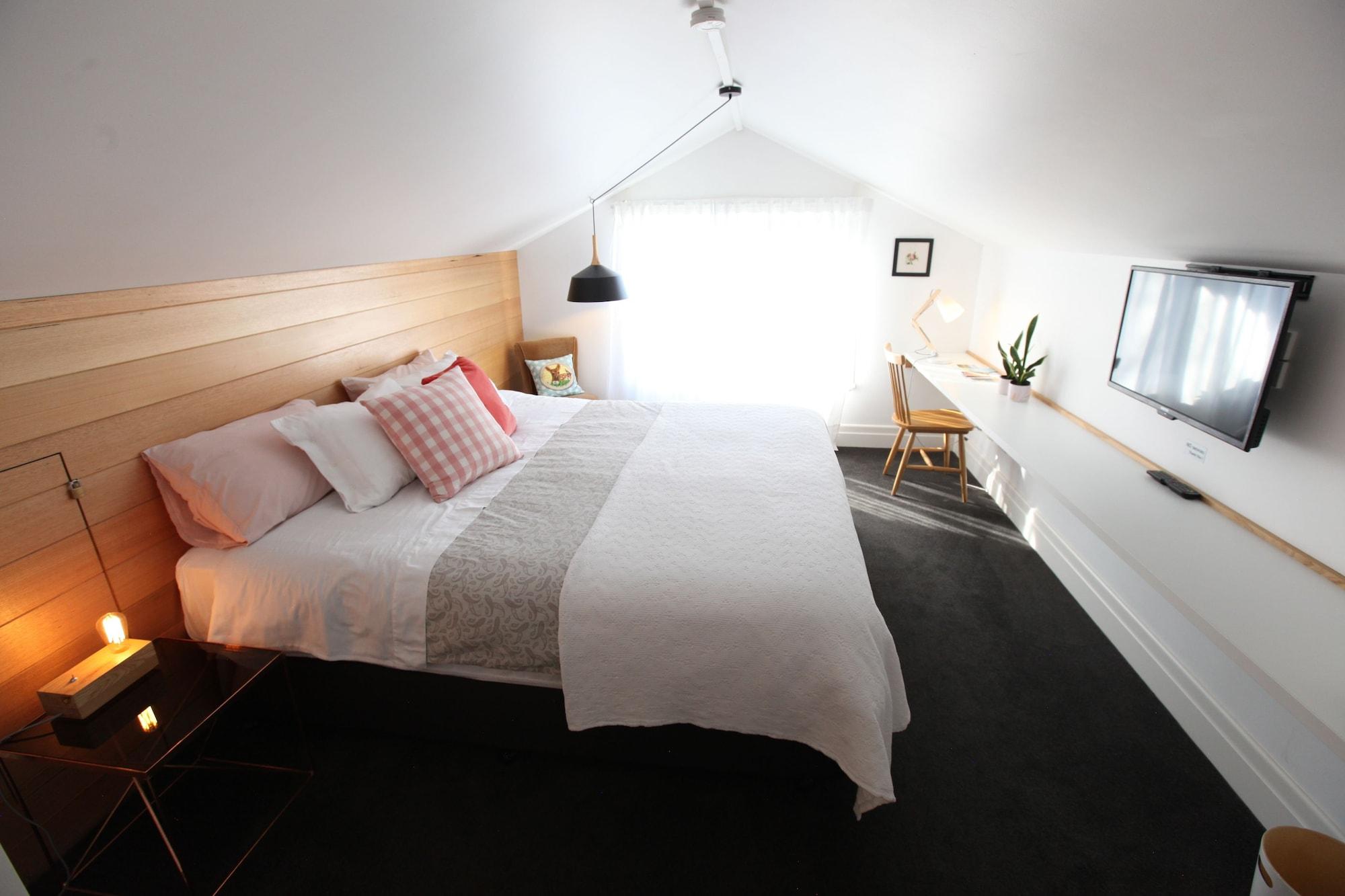 Sunny Side Up Bed & Breakfast 4*